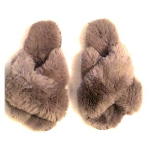 Fuzzy flippers